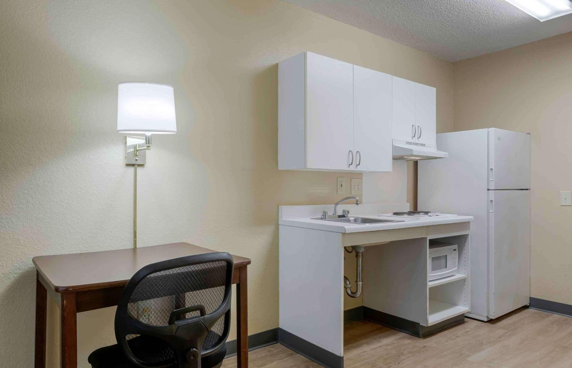 Extended Stay America Select Suites - Raleigh - Cary - Regency Parkway South Esterno foto