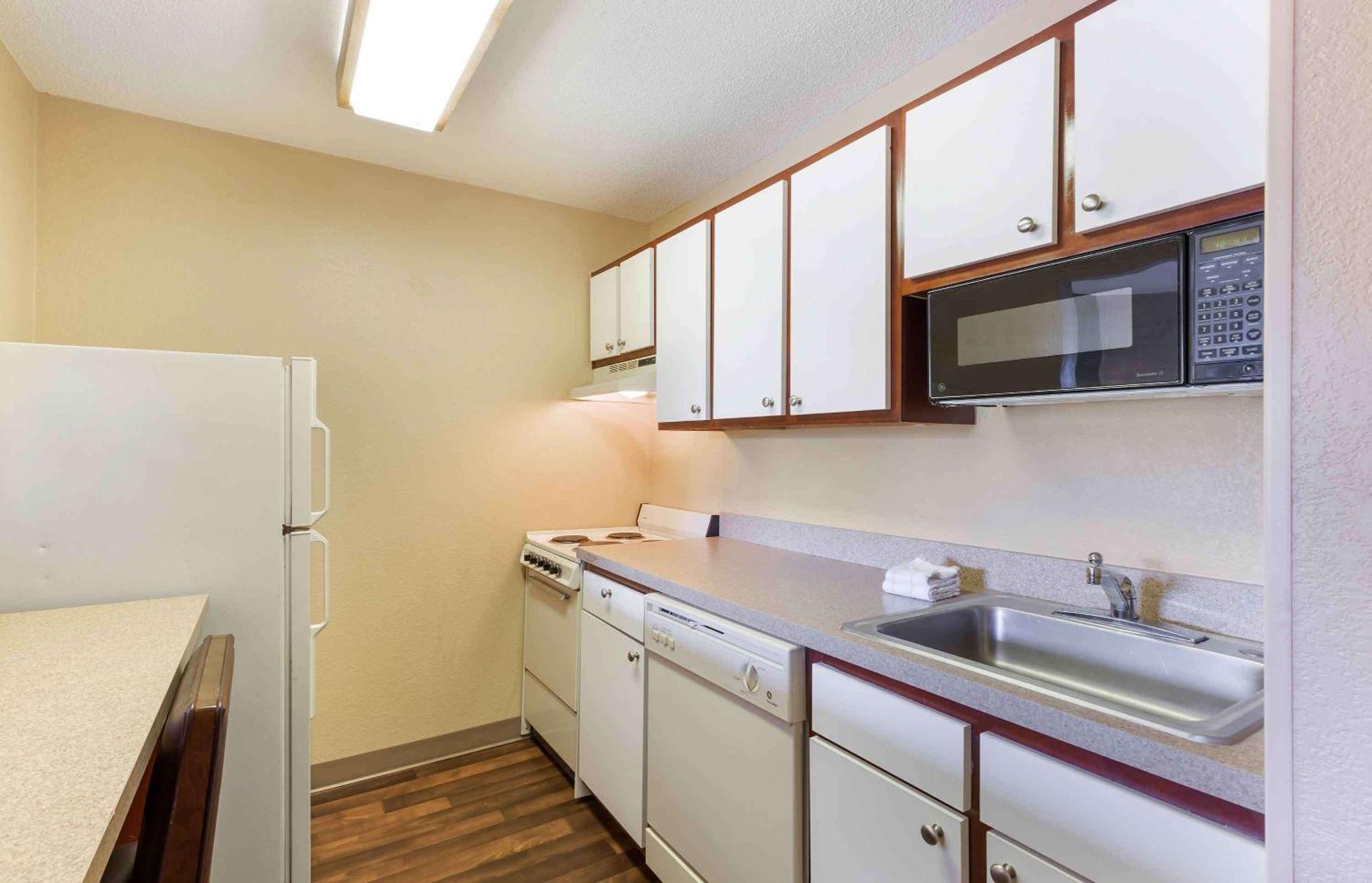 Extended Stay America Select Suites - Raleigh - Cary - Regency Parkway South Esterno foto